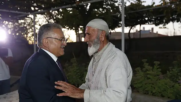 Evde bakım, temizlik, kuaför: Büyükşehir yaşlıları yalnız bırakmadı