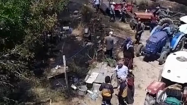 Evin avlusunda çıkan yangın sahibinin müdahelesiyle son anda yanmaktan kurtuldu
