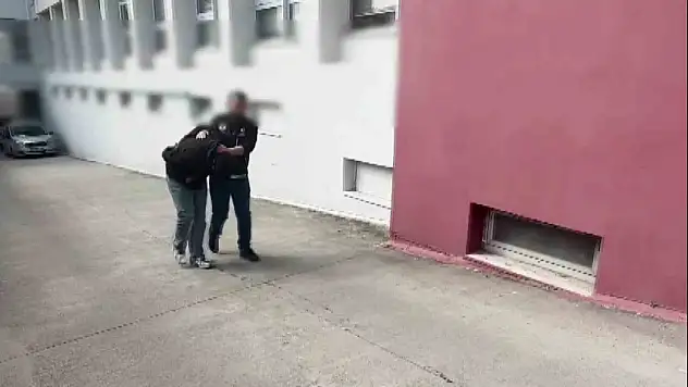 Evinde kokain, sentetik ecza, metamfetamin yakalatan şüpheliden ilgin savunma!