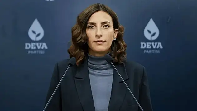 Evrim Rızvanoğlu kimdir? CHP'ye katıldı mı?