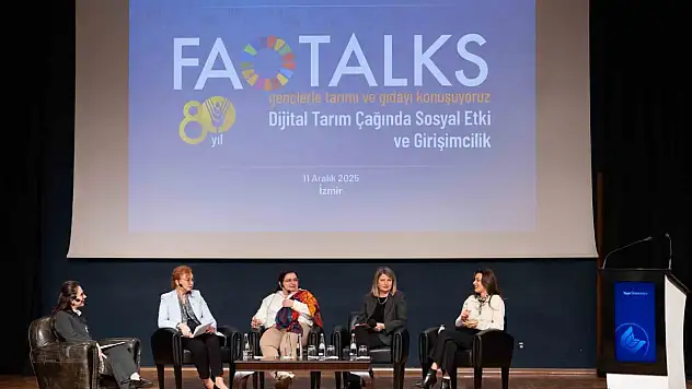 Yaşar Üniversitesi'nde dikkat çeken panel