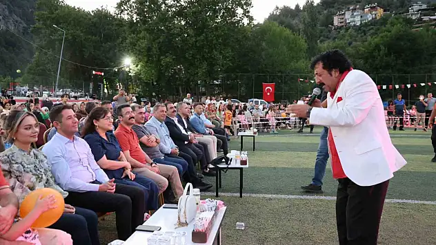 Feke Lisesi mezunları yarım asır sonra ilk kez buluştu