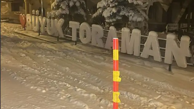 Felahiye'de kar mesaisi gece boyunca sürdü