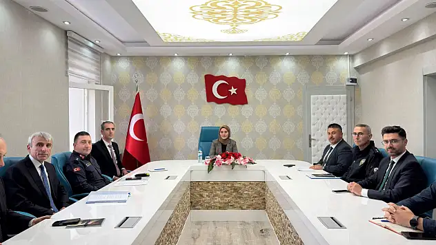 Felahiye'de kritik toplantı! Çocuklar ve kadınların güvenliği ele alındı