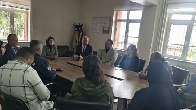 Felahiye'de öğrencilere kırtasiye desteği!