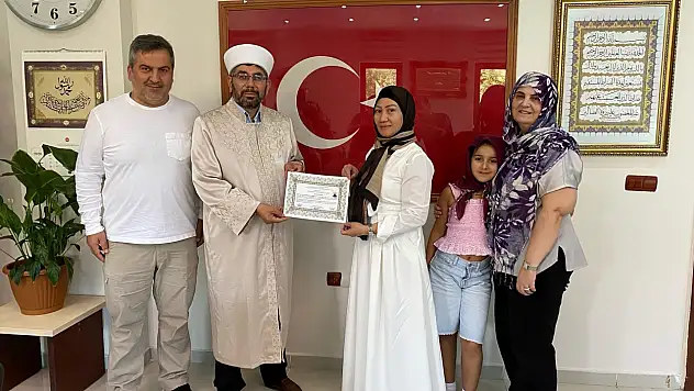 Filipinli Rowena Antone Develi'de Müslümanlığı seçti!
