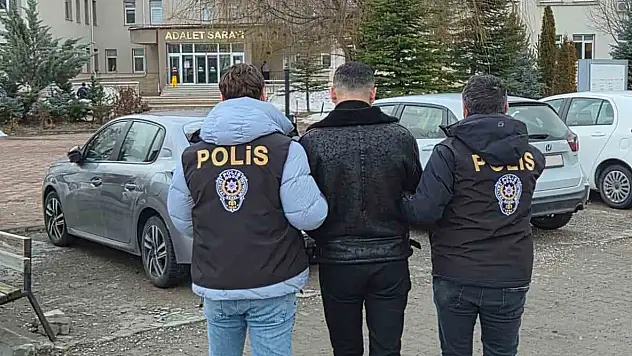 Firari hükümlü Kangal'da yakalandı: Sivas Cezaevi'ne teslim edildi!