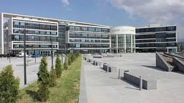 Gazeteciyi tehdit etti, mahkeme affetmedi