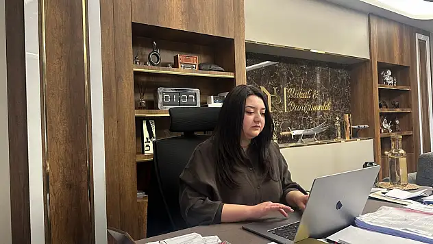 Geciken inşaatın zararı müteahhitten