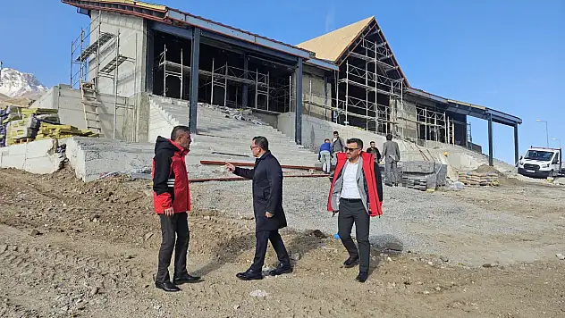 Gençlik ve Spor İl Müdürü Kabakcı, Erciyes'teki yeni yatırımı yerinde inceledi!