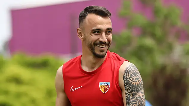 Gökhan Sazdağı Yunanistan'da!