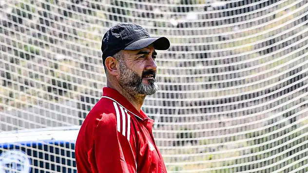 Gökhan Ünal'dan teşekkür: Bize Süper Lig ortamında kamp yapma imkânı sağladılar
