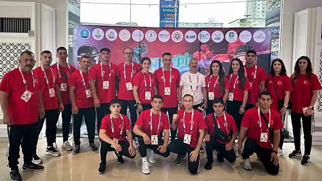 Tayland'da milli takımın başında Göksel Cingöz yer alıyor!