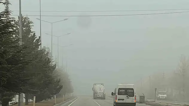 Göksun'da yoğun sis etkili oldu