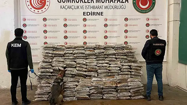 3 ayrı sınır kapısı - 3 ayrı operasyon: 828 milyon 272 bin liralık uyuşturucu ele geçirildi