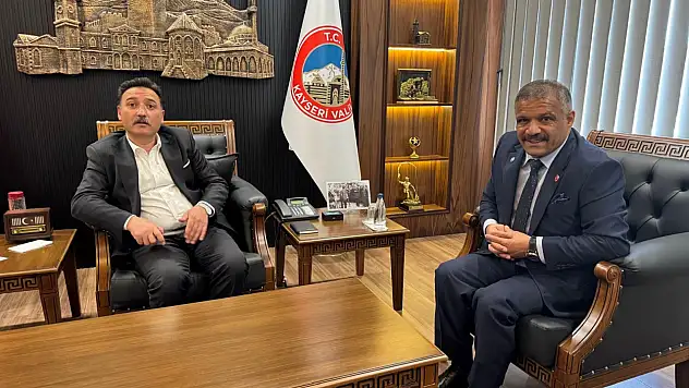 Gurbetçiler şikayet etti! Kayseri Havalimanı'nda sorun hemen çözüldü