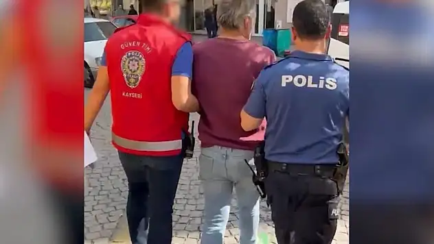 Kazancılar Çarşısı'nda devriye, aranan şahsı ortaya çıkardı