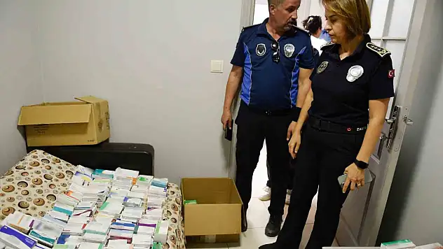 Adana'da güzellik merkezine operasyon: Yüzlerce malzeme ele geçirildi