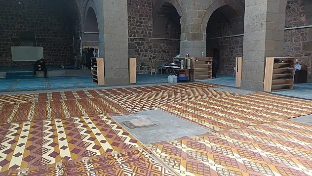 Hacı Kılıç Camii'nde gelenek değişmedi: 60 kişi 10 gün süreyle itikafa girdi...
