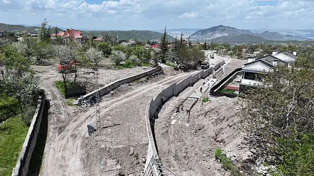 Hacılar'da ani yağışlara karşı önlem alındı