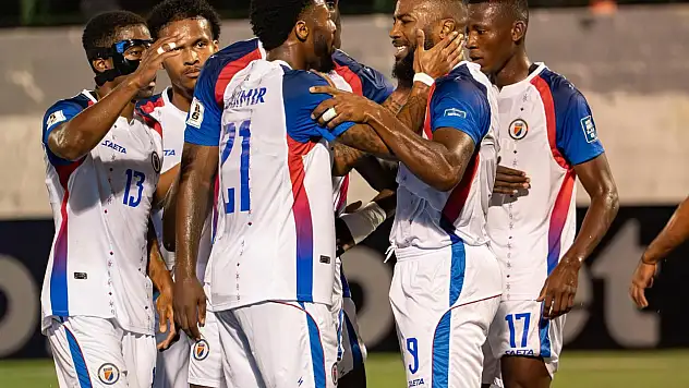 Haiti 52 yıl sonra Dünya Kupası'na katıldı! Kayserispor'un eski golcüsünün motivasyon konuşması gündem oldu