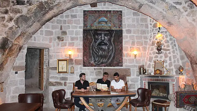 Halıya işlenen resim büyük ilgi görüyor