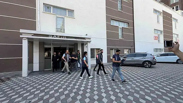 Nevşehir'de gazeteciye 'Gerçeğe aykırı bilgi yayma' suçlamasıyla gözaltı