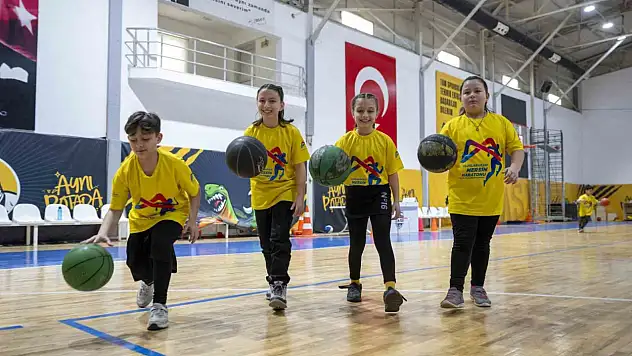Dördüzler basketbolda buluştu
