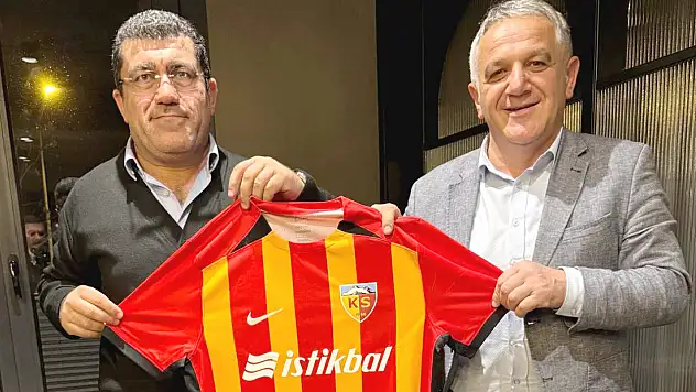 Herkes bu detayı konuşuyor! Centilmenlik rüzgarları esti