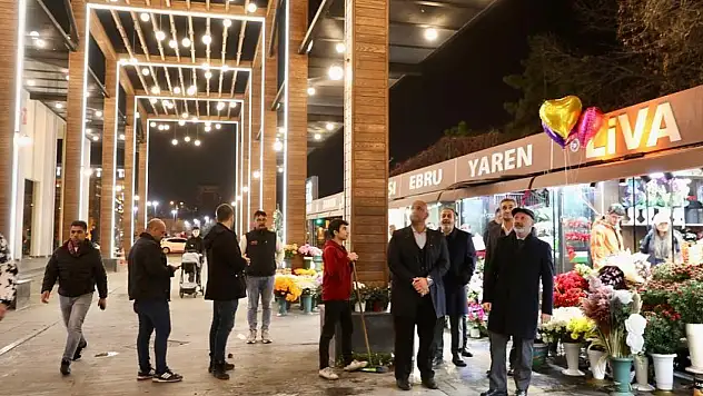 Herkes büyük merakla bekliyor
