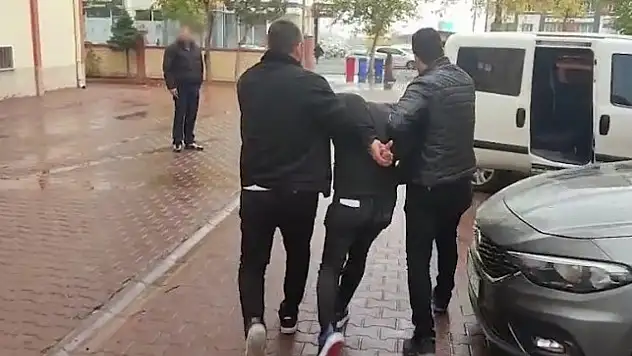 Kayseri'de 12 yıl hapis cezası bulunan firari hırsız yakalandı