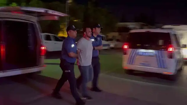 Hırsızlıktan 30 yıl ceza alan hükümlü gezerken yakalandı