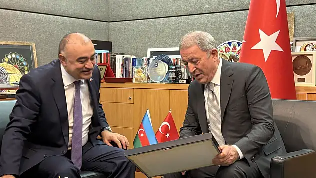 Hulusi Akar, Azerbaycanlı Büyükelçi Reşad Memmedov ile bir araya geldi