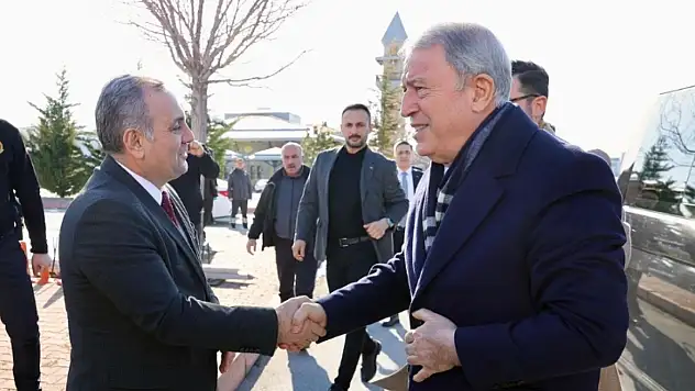 Hulusi Akar'dan ERÜ'ye ziyaret