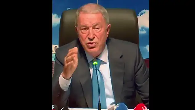 Hulusi Akar'dan meydan okuyan sözler: Zihinlerdeki prangalara savaş açtı!