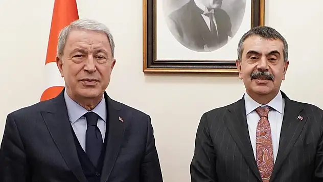 Hulusi Akar duyurdu:  Kayseri Öğretmenevi için kritik gelişme!