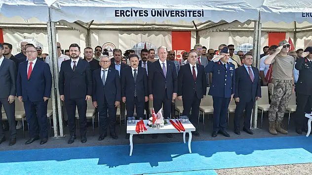 Hulusi Akar: 'İhaneti kabul edemeyiz!'