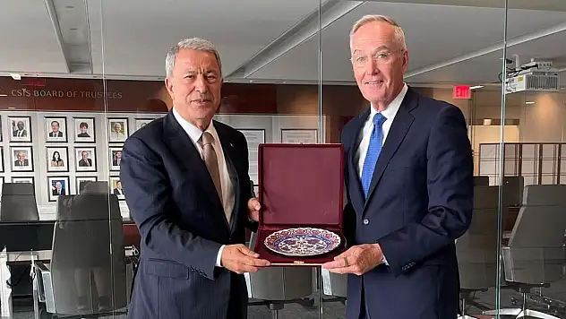 Hulusi Akar'ın ABD temasları sürüyor: ABD eski Genelkurmay Başkanı ile görüştü!