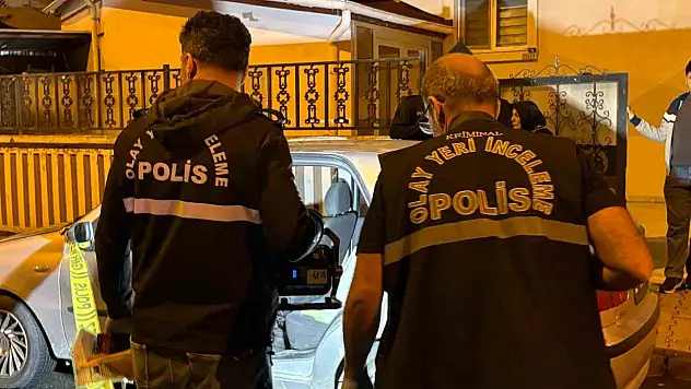 Kayseri'de Husumetli oldukları kişinin otomobilini kurşunladılar