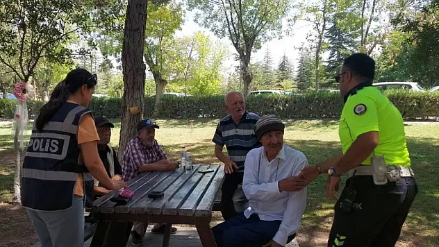 Polis ekiplerinden Huzurevi sakinlerine bilgilendirme!