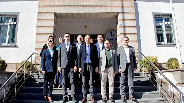 İl Sağlık Müdürü Erşan'dan Başhekim Çöl'e hayırlı olsun ziyareti