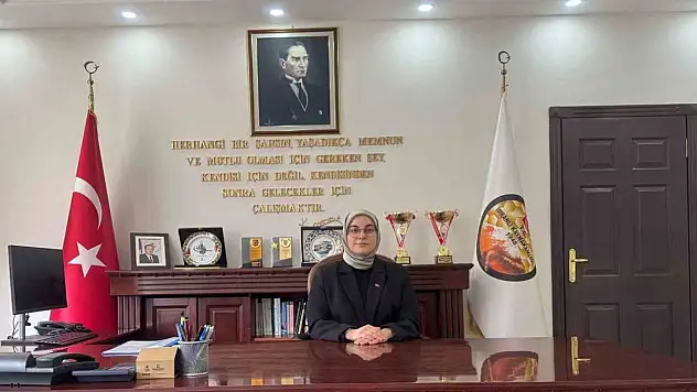 İlk kadın kaymakam göreve başladı