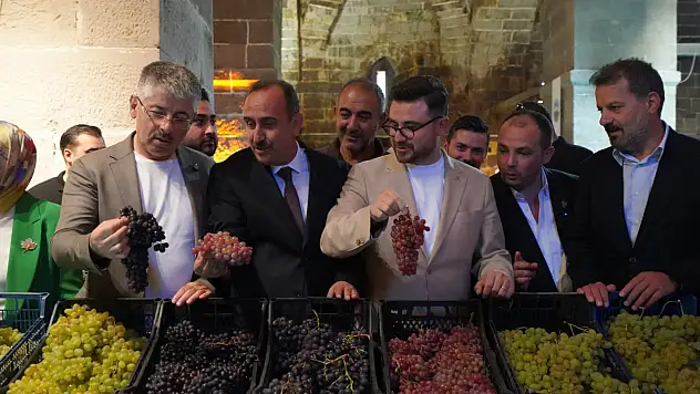 İncesu'da üzüm festivali coşkusu: Okandan hemşehrileriyle buluştu