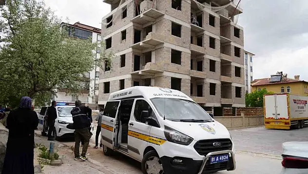 Niğde'de inşaatta kaza: 4'üncü kattan düştü