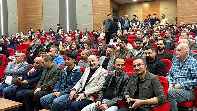 'İnsan ne için yaşar?'  Semineri Kayseri'de gerçekleştirildi...