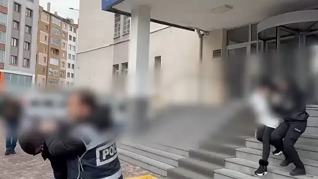 İş insanına uygunsuz görüntü şantajı: 3 kişi tutuklandı