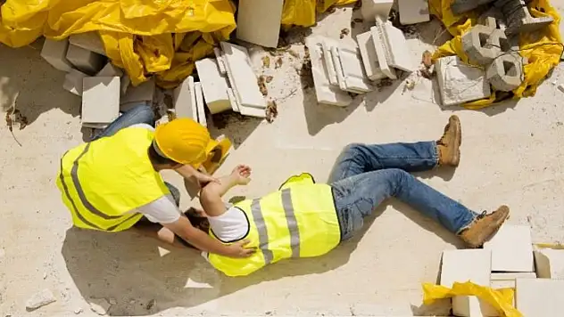 İş kazası geçiren çalışan ne hak eder? SGK'dan önemli açıklama!