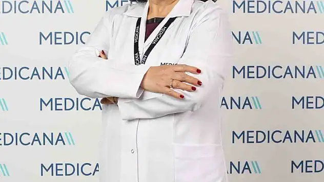 Dermatoloji uzmanından tavsiyeler: Işıltılı bir cilt için neler yapılmalı?