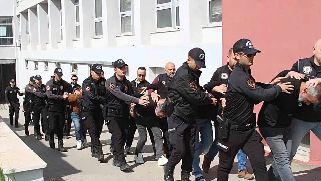 Adana'da ıslak mendil süsü çökertildi: 'Afiyet olsun' kamuflajı pes dedirtti