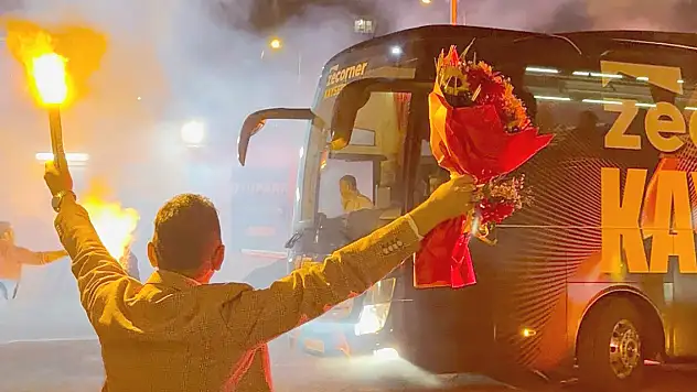 İstanbul'dan güzel haber bekleniyor! Kayserispor'a krallar gibi karşılama!